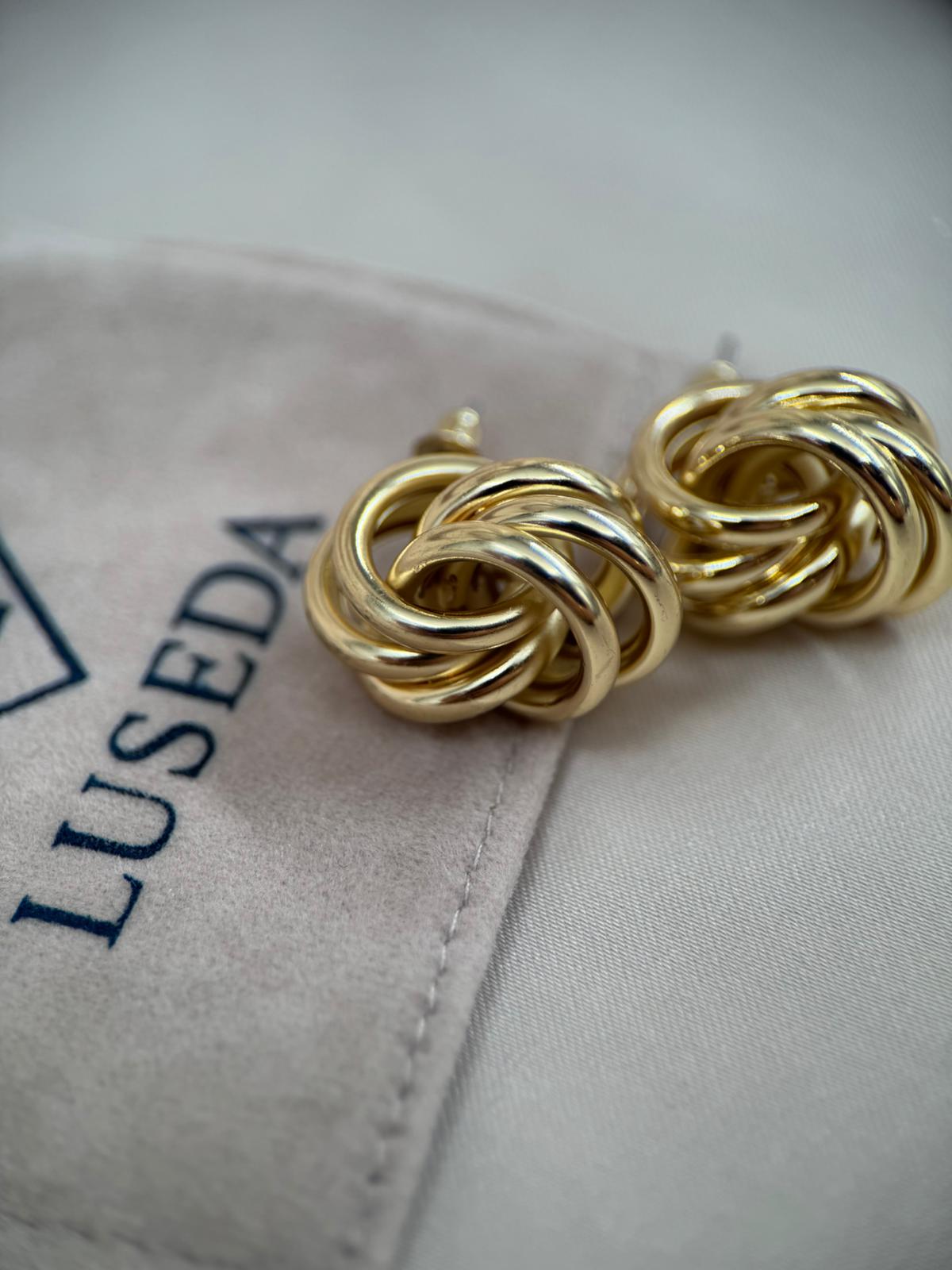 Gold Renk Kalın Halka Zincir Detaylı Küpe