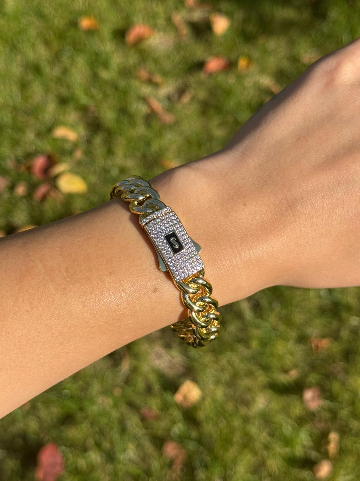 Taşlı Gurmet Çelik Kelepçe Gold VIP Bileklik Çap 6.5CM