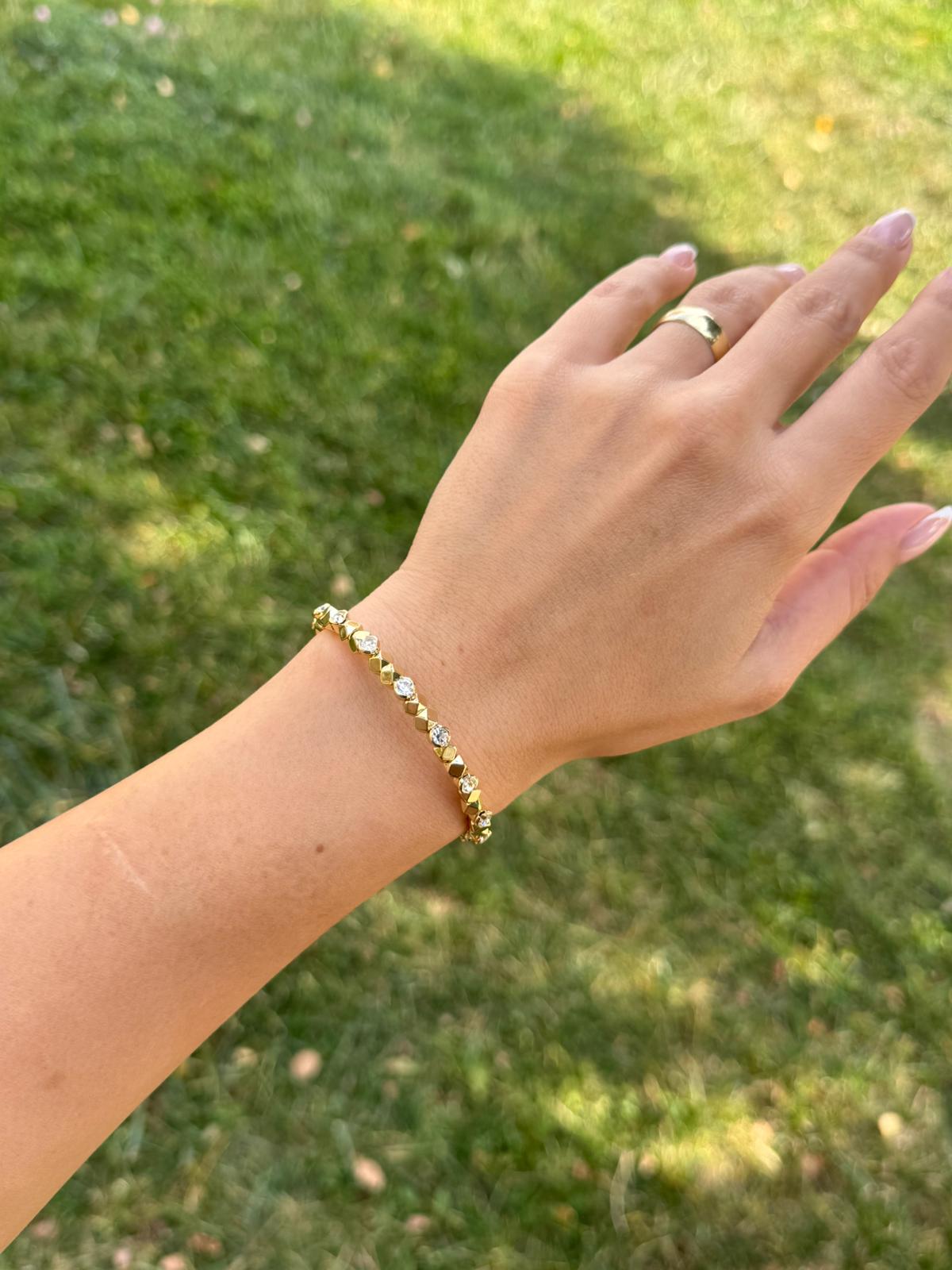 Geometrik Taşlı Gold Bileklik