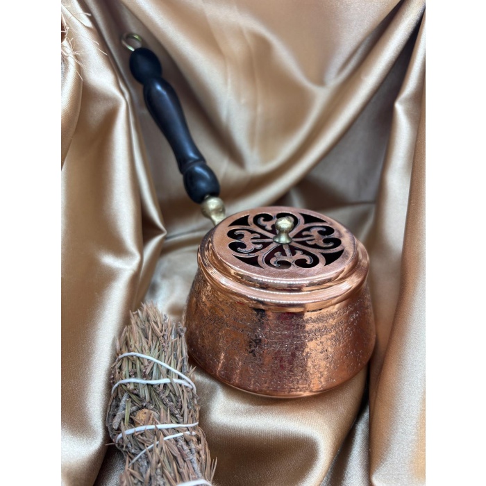 Bakır Tütsülük No:1