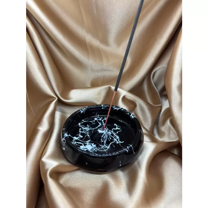 Çanak Model Çubuk Tütsülük Küçük (Siyah Beyaz)