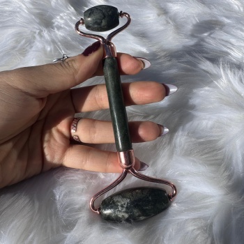 Yeşim Taşı Face Roller