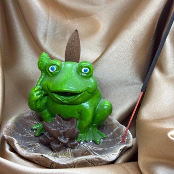 Kurbağa Model Tütsülük No:4