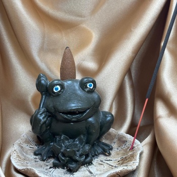 Kurbağa Model Tütsülük No:5