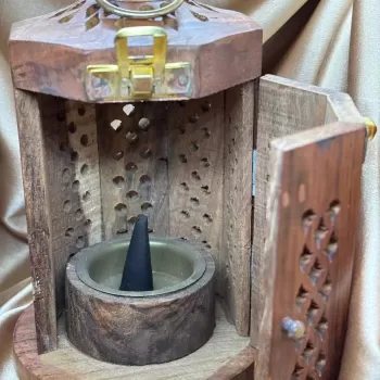 Altıgen Ahşap Tütsülük