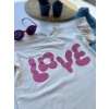 LOVE Baskılı Krem Tişört ve Kot Pantolon Kombini