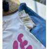 LOVE Baskılı Krem Tişört ve Kot Pantolon Kombini
