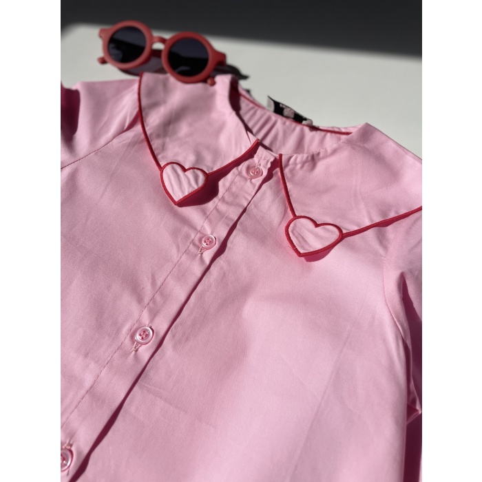 Kalp Detaylı Pembe Gömlek ve Koyu Mavi Kot Pantolon Takım