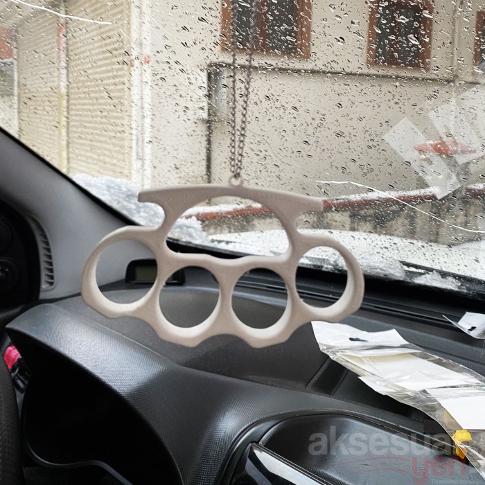 Araç Ayna Süsü Muşta Beyaz Renk Zincirli A+ Ürün