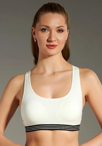 Bra Sporculukta Kullanilan Yüksek Destekli̇ Sütyen