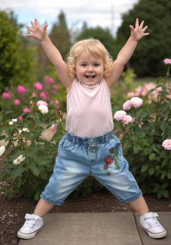 Kız Bebek Çilek Nakışlı Bel Kısmı Lastikli Önden Düğmeli Kot Pantolon - 6 - 9 - 12 - 18 Ay