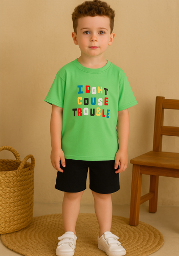 Erkek Çocuk İ Dont Couse Trouble Yazılı Yeşil Renkli Kısa Kollu Tişörtlü Şortlu Takım
