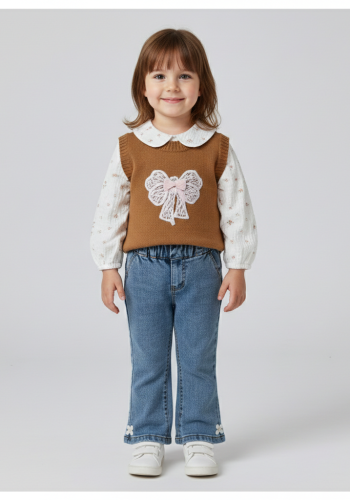 Kız Bebek fiyonk detaylı -triko süveter- çiçekli gömlek- kot pantolon takım