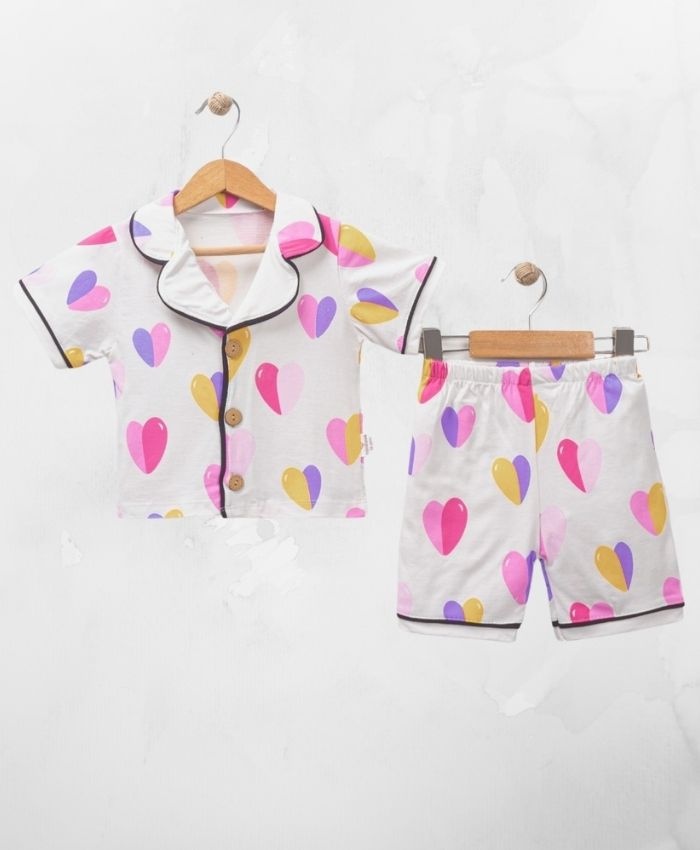 Kız bebek kalpli pijama takımı - düğmeli - kısakol - şortlu - pamuklu - 6 - 24 ay