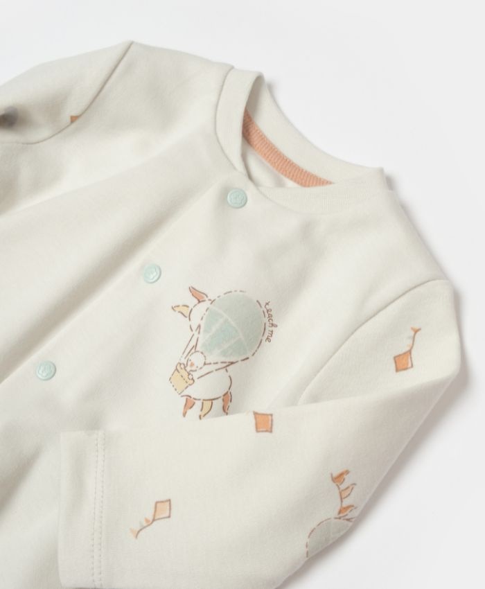 Unisex uçan balon baskılı önden çıtçıtlı üst waffle kumaşlı ayaklı alt pantolonlu battaniyeli zıbın seti