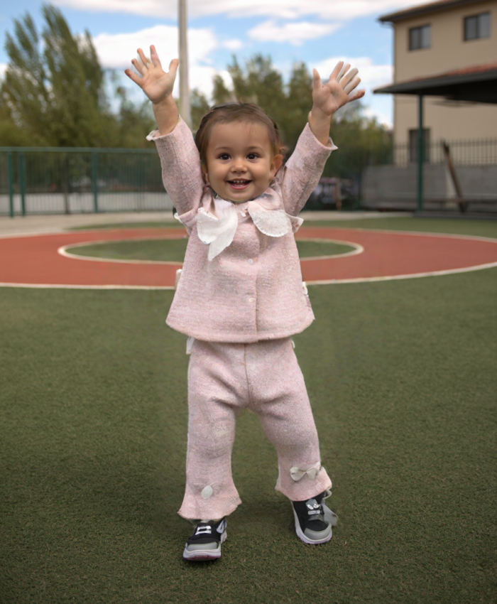 Kız bebek  yandan düğmeli yuvarlak yakalı pantolonlu 3lü takım