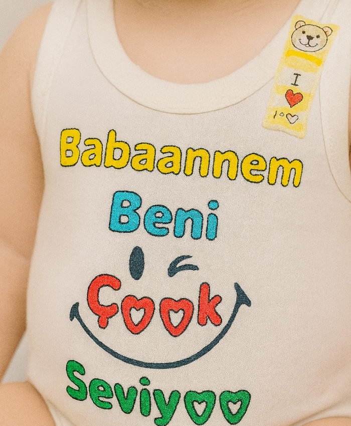 Unisex Babannem Beni Çok Seviyor Yazılı Sıfır Kollu Çıtçıtlı Bady