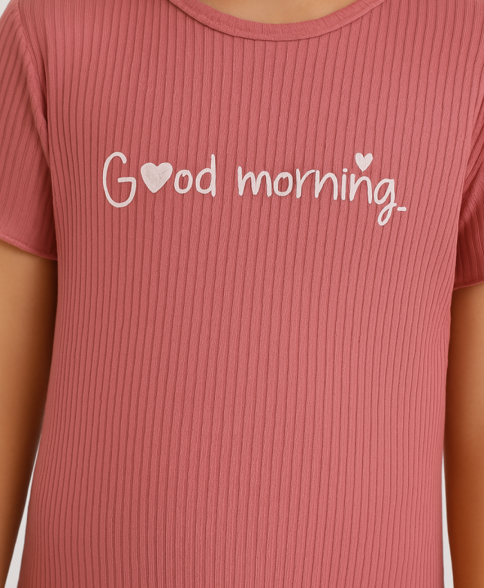 Kız Çocuk Good Morninig Yazılı Fitilli Kısa Kollu Pamuklu Pudra Renk Şort Takım