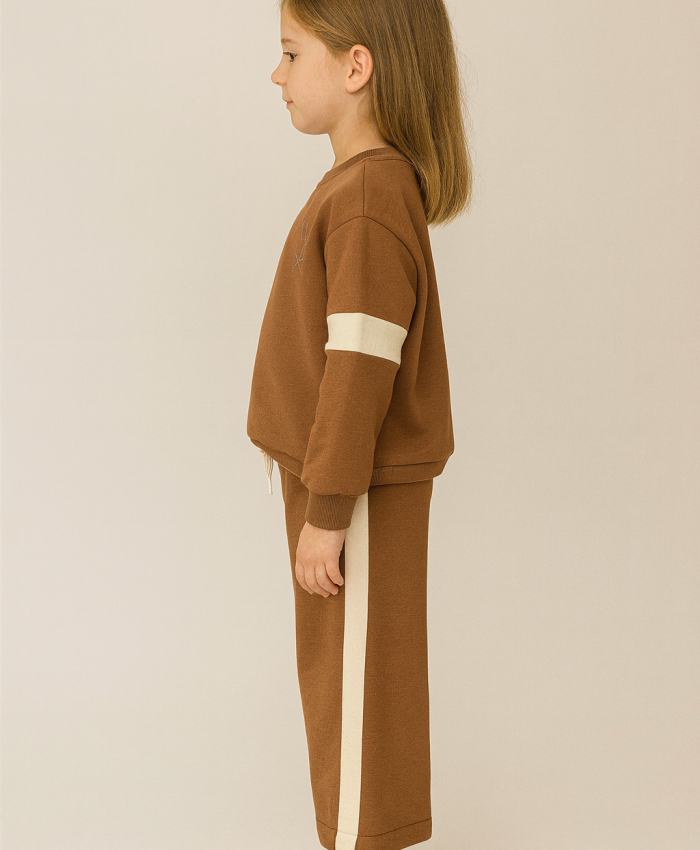 Kız Çocuk yanı şeritli bol paçalı kahve renk eşofman takım