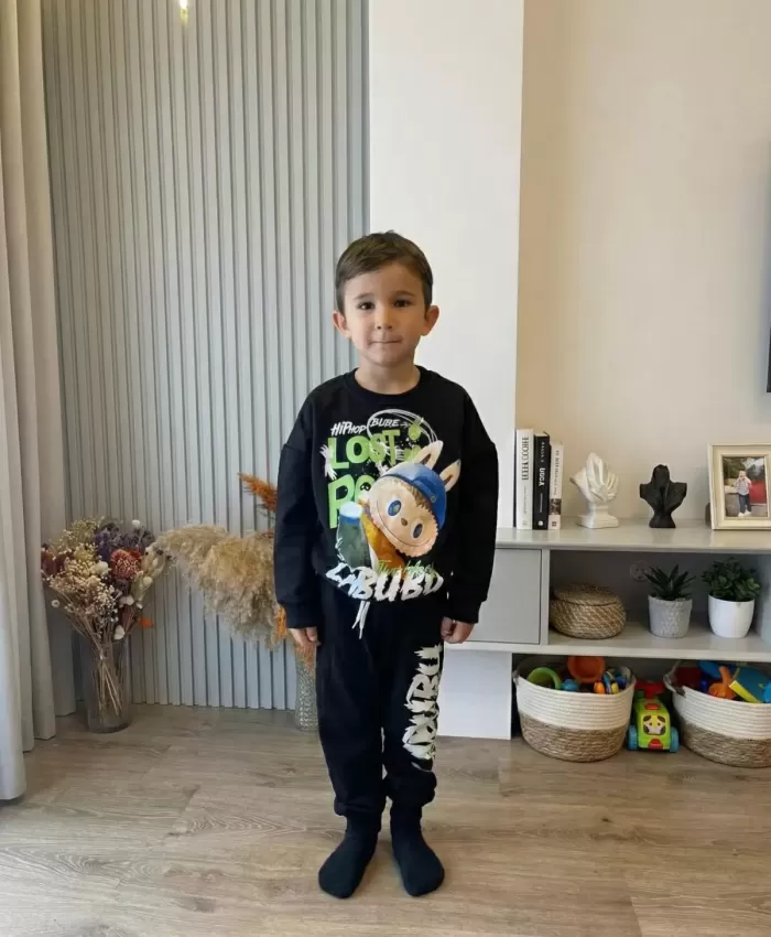 Erkek Çocuk labubu baskılı siyah renk takım