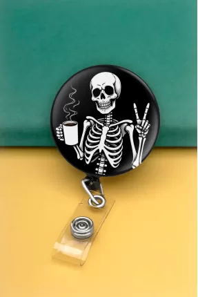 Ölmedik Çalışıyoruz Metal Buton Yoyo Yaka Kartığı Kart Tutucu Yoyo Kartlık - MBY0088