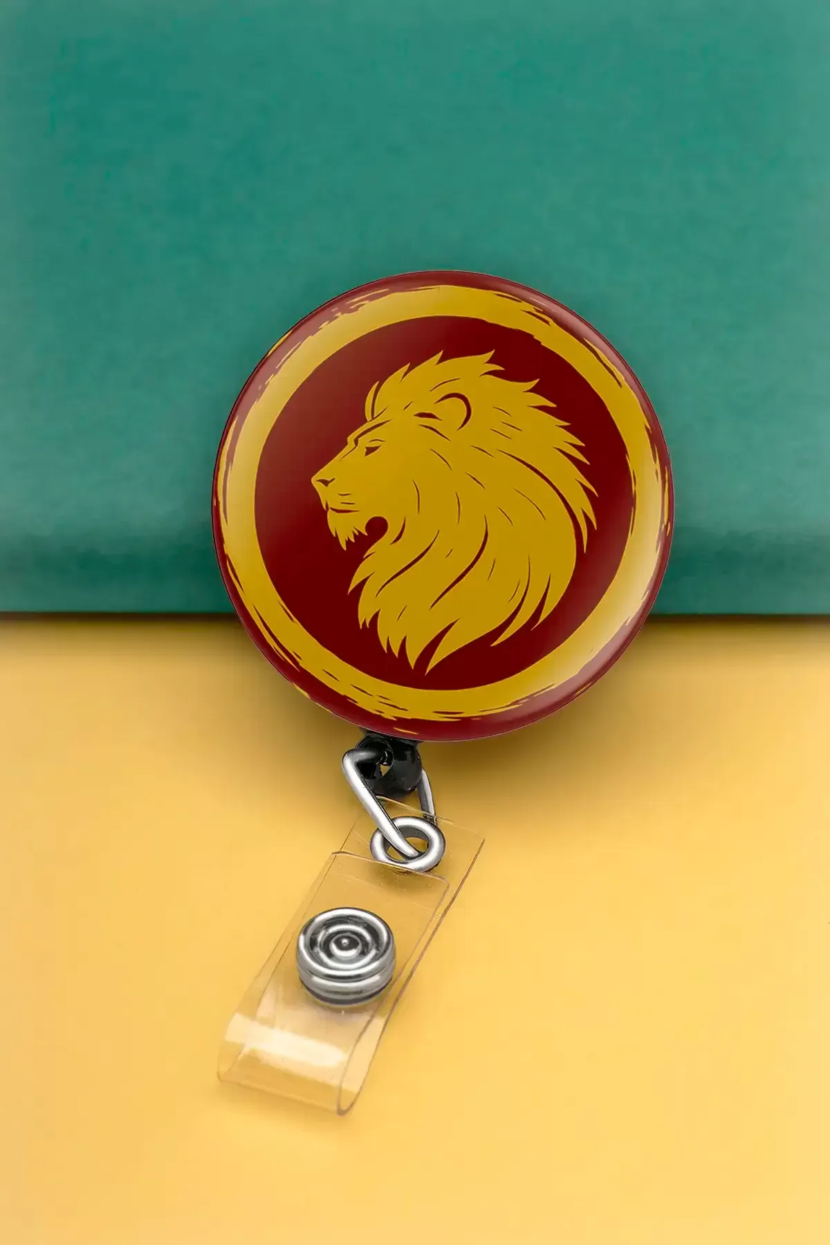 Sarı Kırmızı Aslan Metal Buton Yoyo Yaka Kartığı Kart Tutucu Yoyo Kartlık - MBY0084