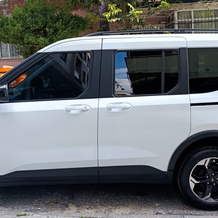 Ford Yeni Courier Aluminium Üst Tavan Çıtası Plus Serisi 2023 Sonrası Siyah