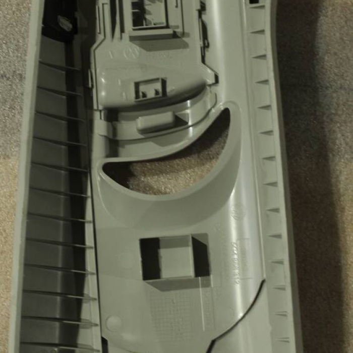 Plastik Kaplama - Emniyet Kemeri Sağ (VW)(5G4868312)(Golf 7)