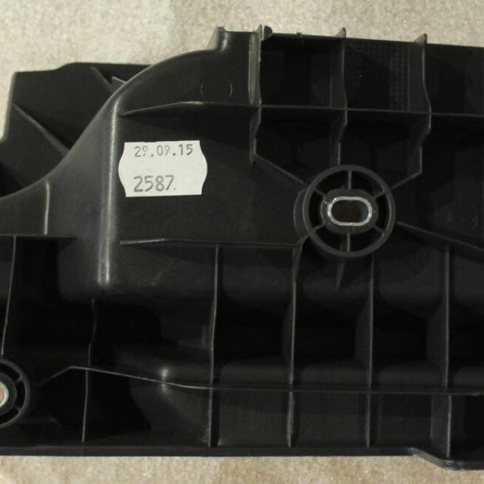 Plastik Kaplama - Bagaj Rafı Sağ (VW)(5G6858832)(Golf 7)