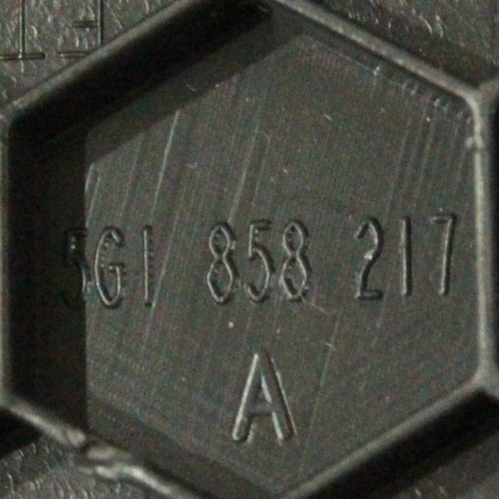 Torpido Yan Kapak Sol (VW)(5G1858217A)(Golf 7)