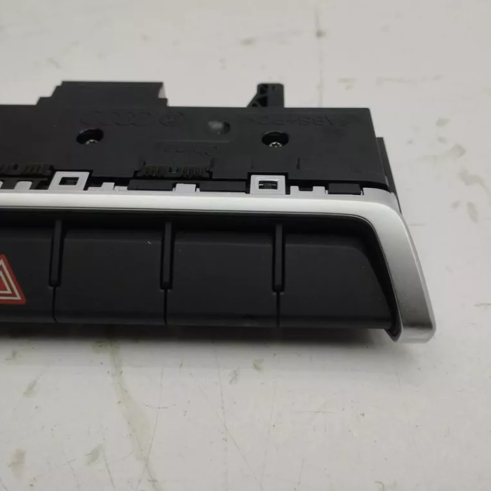 Dörtlü, Flaşör Düğmesi - Komple (AUDI)(8Y0925301G)