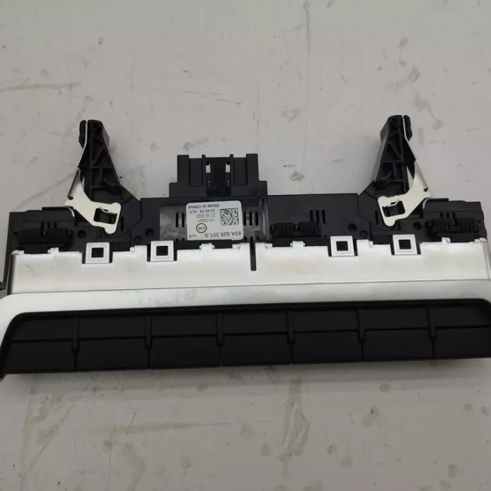 Dörtlü, Flaşör Düğmesi - Komple (AUDI)(8Y0925301G)