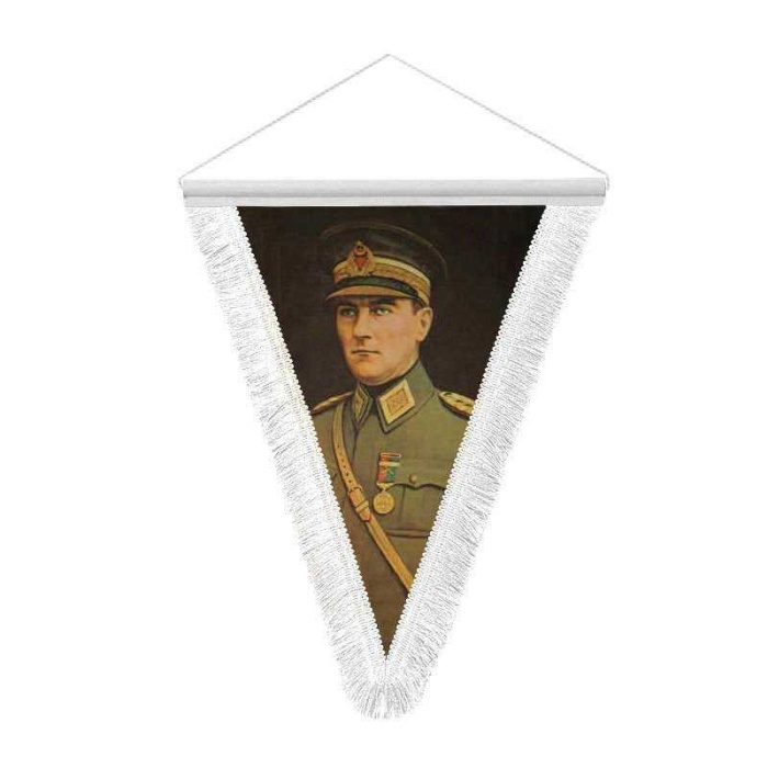 Askeri Üniformalı Mustafa Kemal Atatürk - Saten Hatıra Üçgen Flama Bayrak