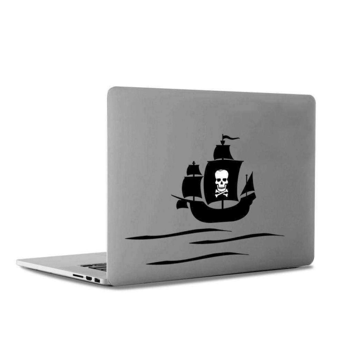 Kuru Kafa Bayraklı Korsan Gemisi Apple Macbook, Pro Sticker Etiket Dekoratif