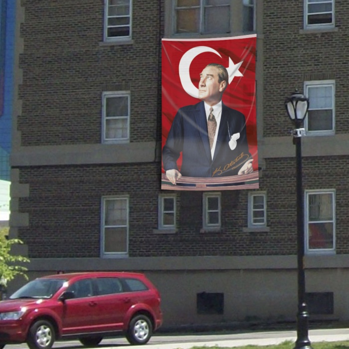 Ay Yıldız Önünde Göğe Bakan Sivil Mustafa Kemal Atatürk ve Türk Bayrağı Yansıması Dış Cephe Poster Bayrak ATA36