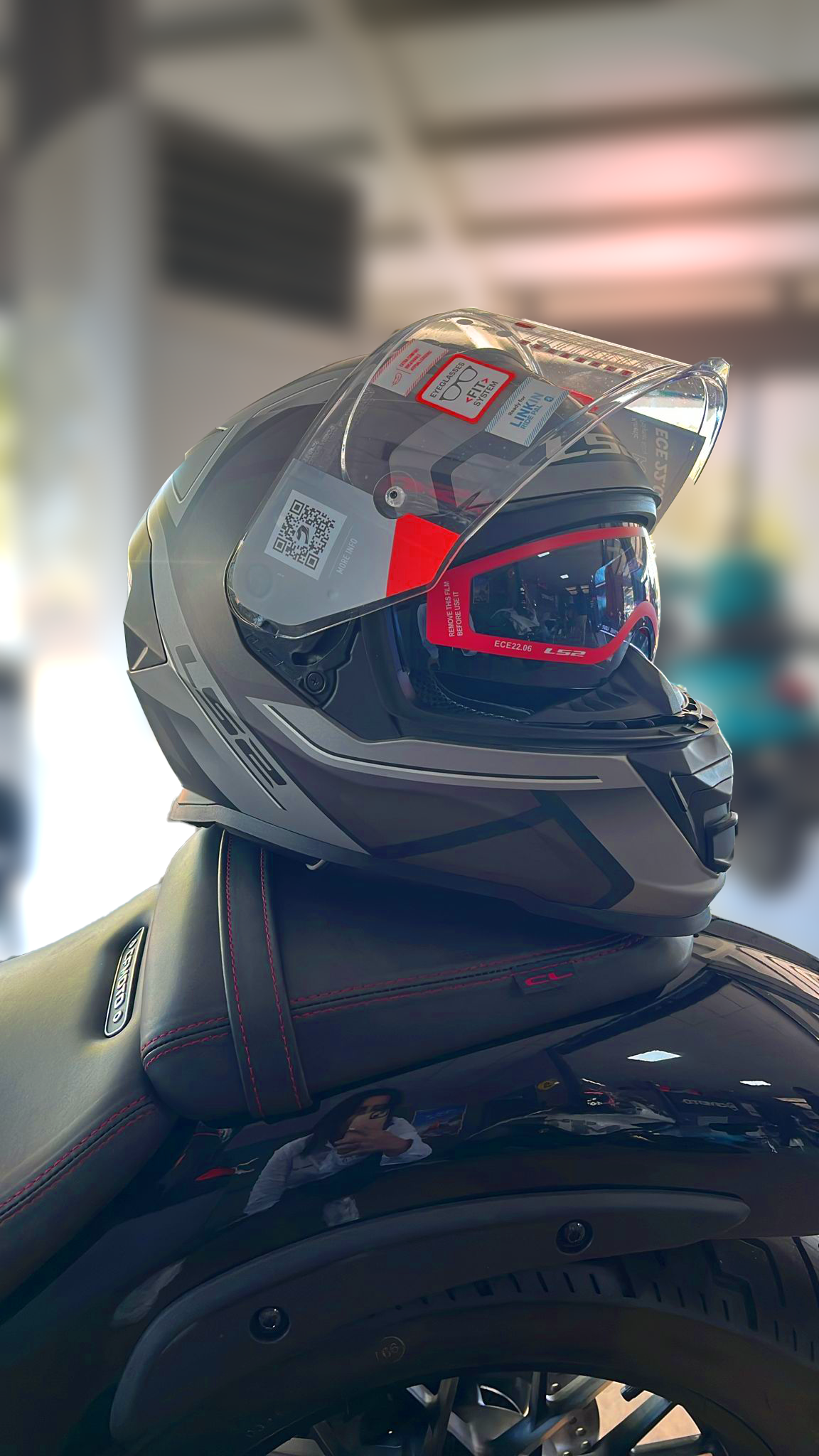 Ls2 Storm 2 Güneş Vizörlü Faster Mat Tıtanıum Kask ECR 22.06 Motosiklet Kaskı L