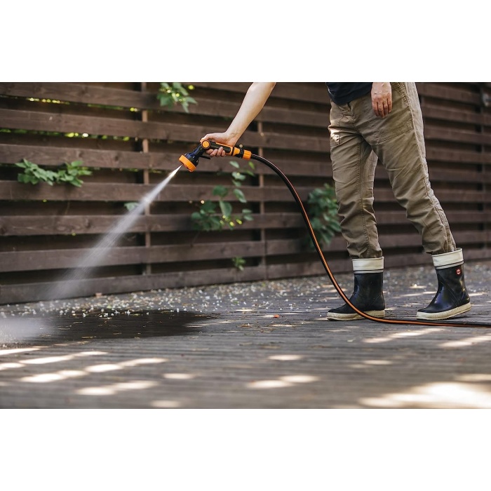 Fiskars 4 Fonksiyonlu Hortum Tabancası 1020446