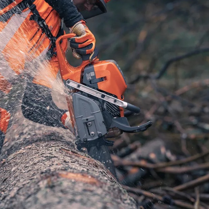 Husqvarna 592 XP Benzinli Motorlu Testere 7.6 Hp