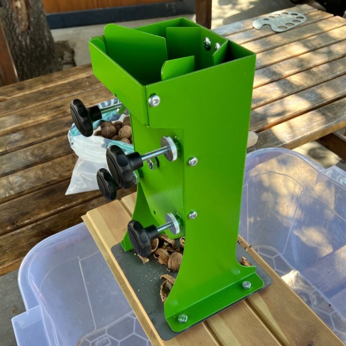 Kadıoğlu C10 Disk Sistem Ceviz ve Fındık Kırma Aleti