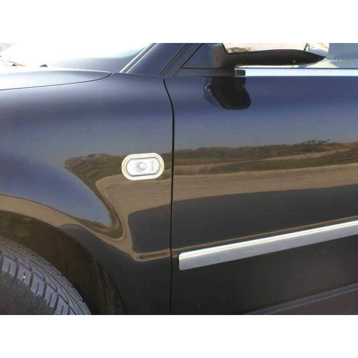 Ford Focus Facelift Krom Sinyal Çerçevesi 2 Parça  2005-2011 Arası