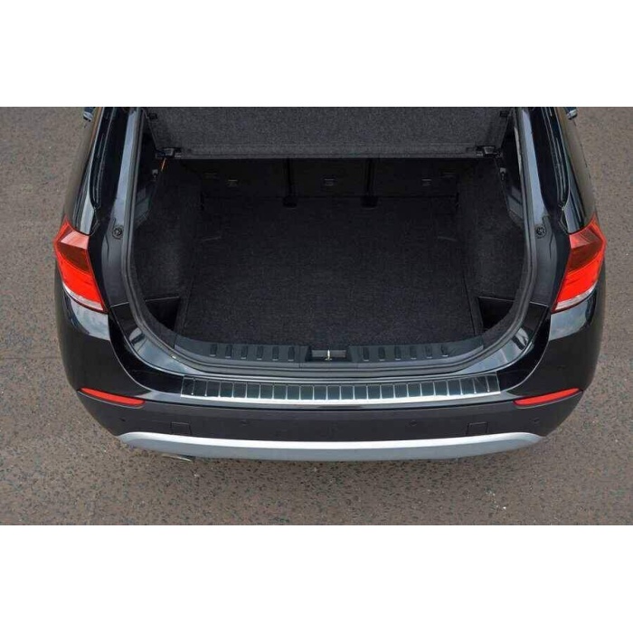 VW Golf 7 Krom Arka Tampon Eşiği (Taşlı) 2013 ve Sonrası