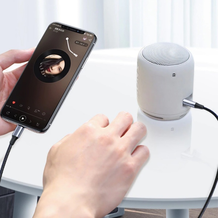 iPhone Lightning Aux Araç Dönüştürücü Ses Kablosu 3.5 mm Jack Girişli