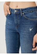 Cindy Yüksek Bel Daralan Paça Lacivert Mom Jeans Pantolon
