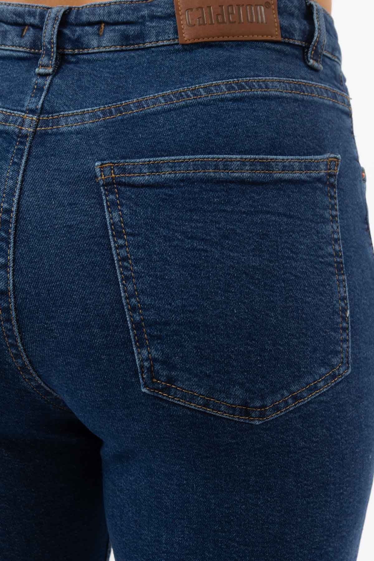 Lacivert Denim Kesik Paça Likralı Mum Jeans