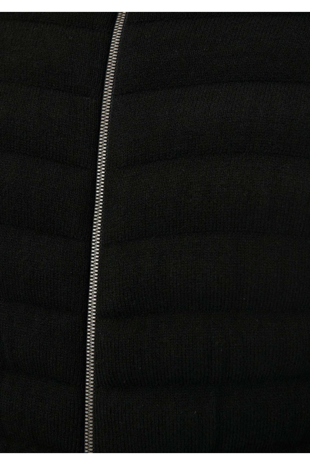 Fermuarlı Triko Regüler Kesim Siyah Ceket