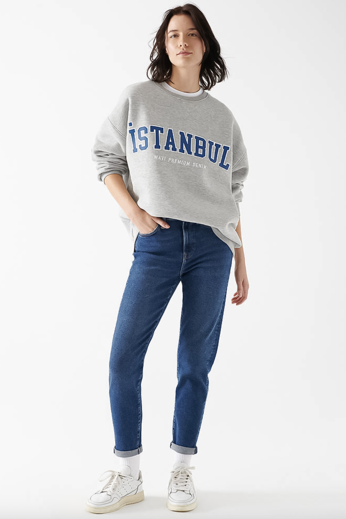 Cindy Yüksek Bel Daralan Paça Kot Laciverti Mom Jeans Pantolon