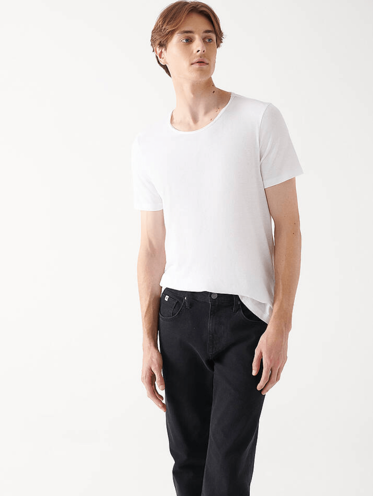 Beyaz Açık 0 Yaka Slimfit Pamuk Tişört