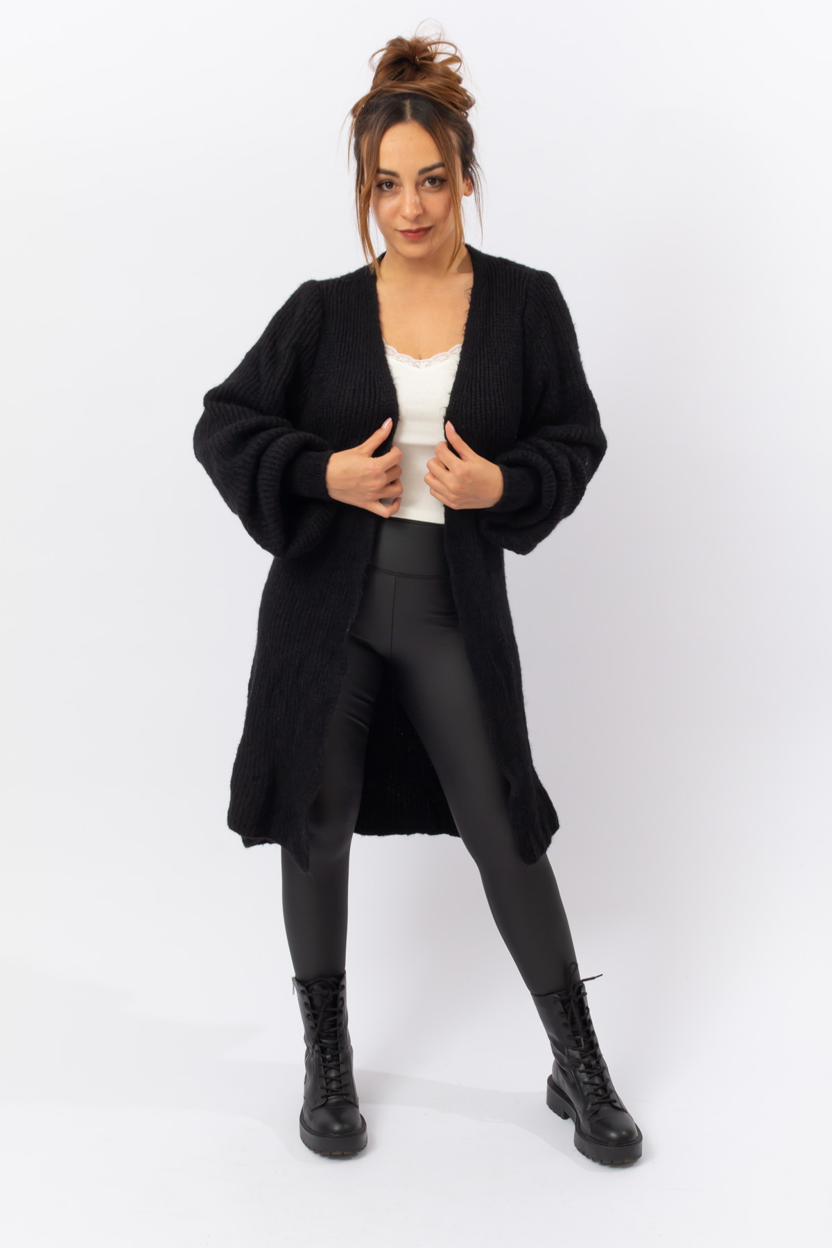 Siyah Renk Orjinal Marka Uzun Hırka