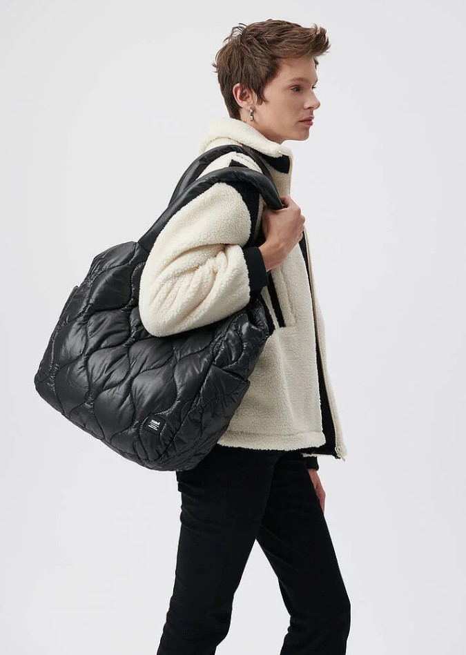 Siyah Omuz Çantası