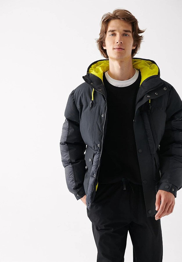 Siyah Renk Şişme Oversize Mont